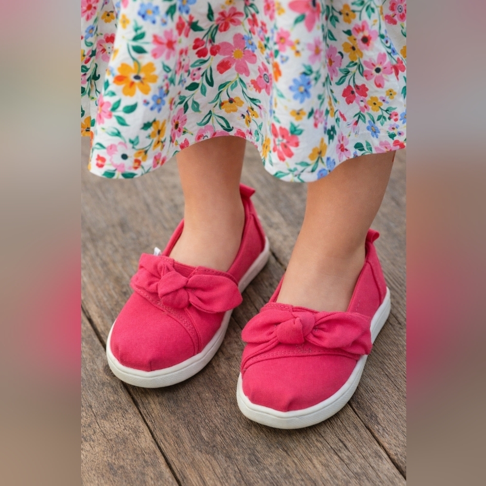 Toms Little Girl Classic Canvas Ruffle Tiny Raspberry